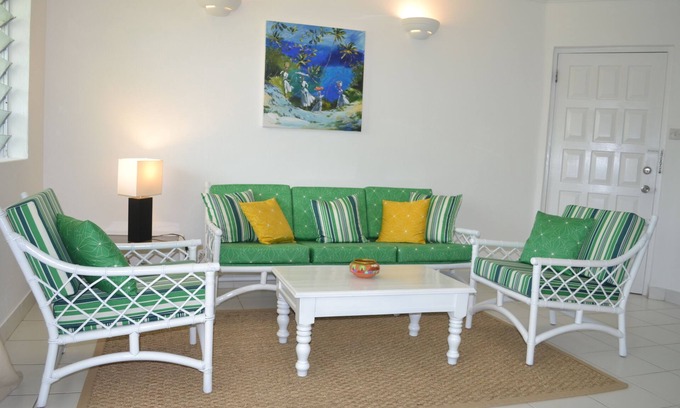 Sunset Crest Apartment | Peaceful Oasis In The Heart Of Paradise