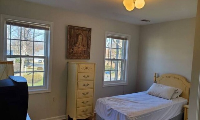 Reston House | Peaceful Oasis in North Point - BBQ Grill - Hot Tub