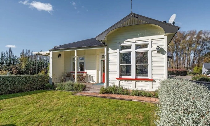 Greytown House | Peaceful on Papawai