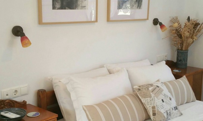 Naxos Apartment | Peaceful, panoramic seaview retreat, 5min from beach, eastern Naxos