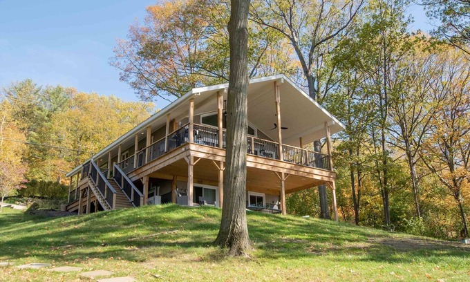 Lansing Cottage | Peaceful Paradise: "Gorgeous Cayuga Lake Views Near Ithaca!"