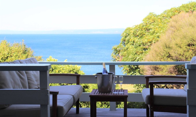 Omori House | Peaceful Paradise Just a Stroll from the Lake