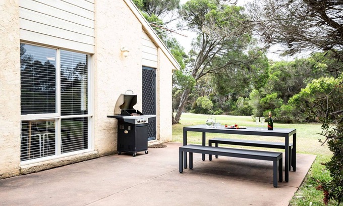 Bellbrae Cottage | Peaceful Pet Friendly Escape at Bells Beach Cottages