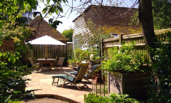 Cranbrook House | Peaceful, Picturesque, Stylish Property in Traditional Converted Barn