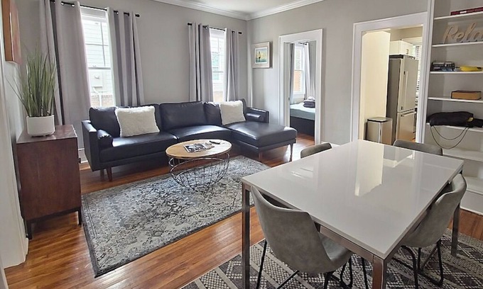 Myers Park Apartment | Peaceful Place on the Park