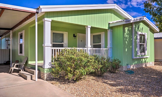 Portales House | Peaceful Portales Escape w/Patio & Grill!