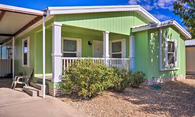 Portales House | Peaceful Portales Escape with Patio and Grill!
