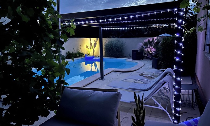 L'Isle-sur-la-Sorgue Villa | Peaceful, private swimming pool, and calm.