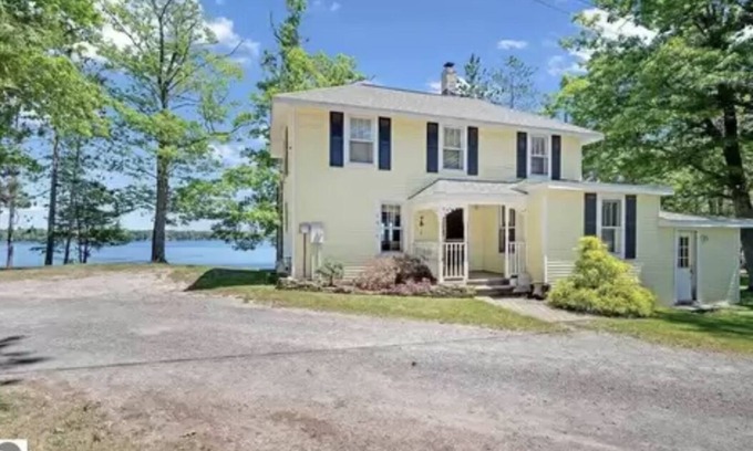 Long Lake House | Peaceful, Private Lakeside Retreat on Beautiful Long Lake