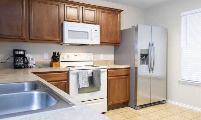 Fort Worth House | Peaceful & Quiet Neighborhood 30 Days Minimum Stay