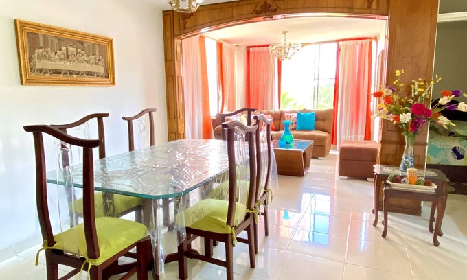 Cali Apartment | Peaceful & relaxing listing by Cosmocentro Shopping Center.