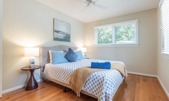 Anderson House | Peaceful Retreat -Lakefront | 2 Bed, 2 Bath