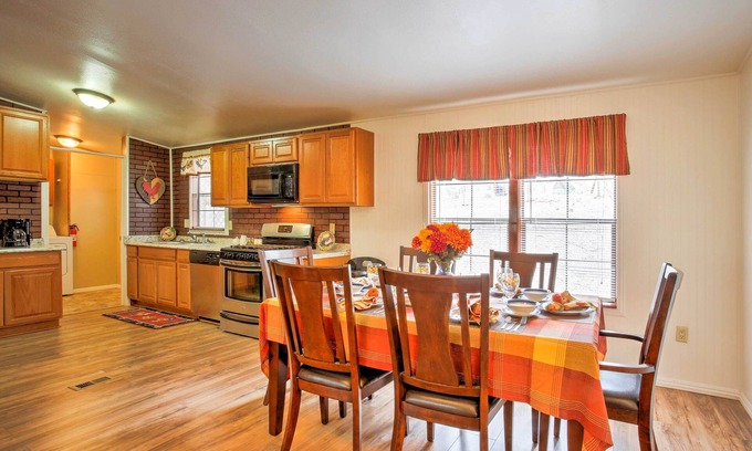 Coulterville Cottage | Peaceful 'Serenity Ranch' - Day Trip to Yosemite!