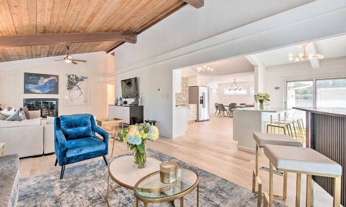 Smyrna House | Peaceful Smyrna Home with Wood-Burning Fire Pit