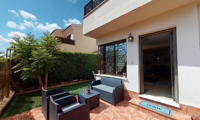 Torre-Pacheco Villa | Peaceful Spanish Village Retreat, Mar Menor Beaches & Golf Courses 10mins Away!