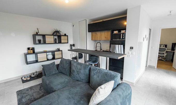 Pessac Apartment | Peaceful stay near Pessac forest