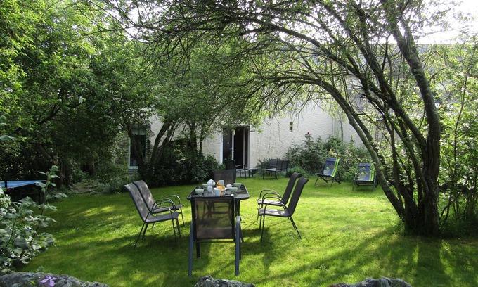Saffre Cottage | Peaceful Stone Cottage with Garden, Near Lakes & Nantes