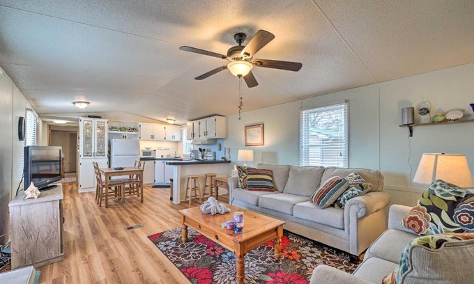 Supply House | Peaceful Supply House about 2 Mi to Holden Beach!