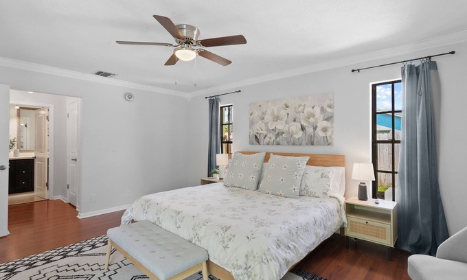 Lake Worth House | Peaceful Tropical Home w/pool {15 min.from beach}