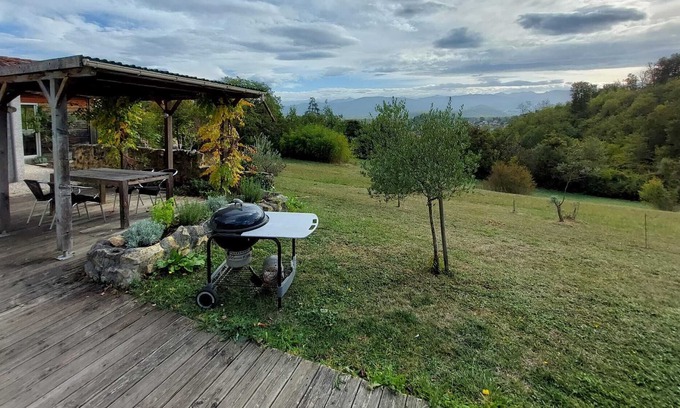 Salies-du-Salat Villa | Peaceful Villa and Gite with Spectacular Views and Pool.
