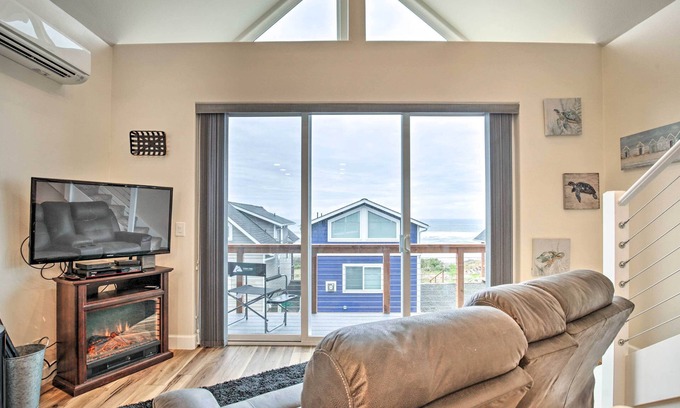 Yachats Condo | Peaceful Winter Retreat: Oregon Coastline Beach!