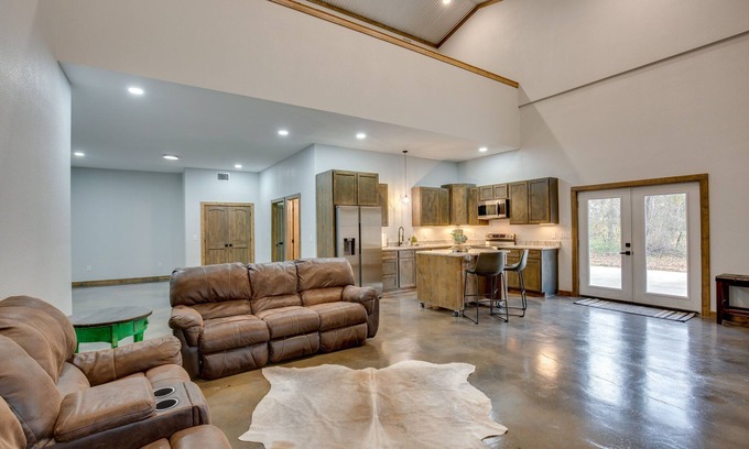 Yantis House | Peaceful Yantis Retreat - 1 Mi to Lake Fork!