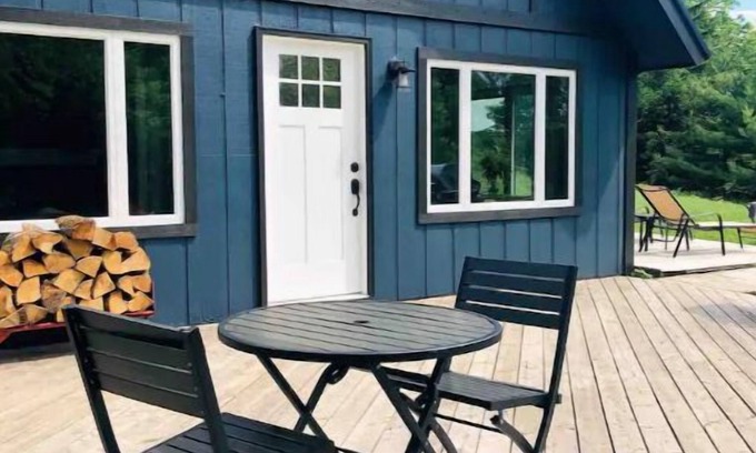 Mayfield House | Peak O' Leelanau in TC! Your Summer 2023 Retreat!
