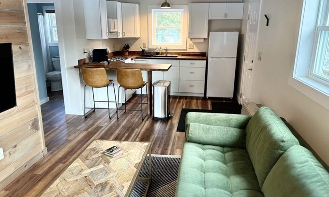 Woodstock House | Peaks Perch Near Loon: King Bed, Kitchen, AC