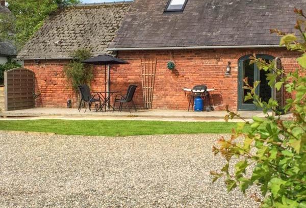 Ellesmere House | Pear Tree Cottage