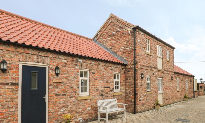 Dunnington House | Pear Tree Cottage