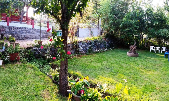 Kotagiri Hotel | Pear Tree Inn