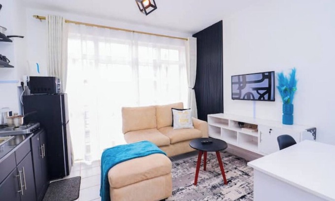 Riruta Apartment | Pearl Luxury Studio with Pool, Free Parking and Netflixnn