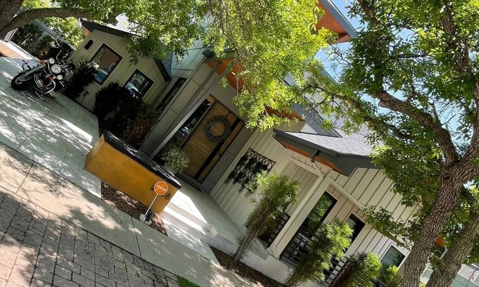 Central Boulder House | Pearl Street out Your Front Door, Flatirons View, Luxury Home in Central Boulder