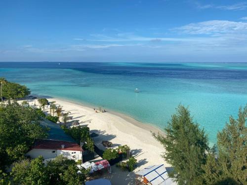 Gulhi Hotel | Pearlshine Retreat Maldives