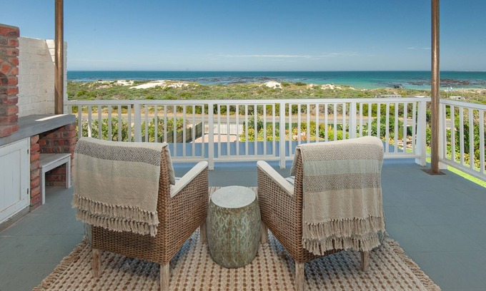 Pearly Beach House | Pearly Beach House - Four Bedroom House, Sleeps 8