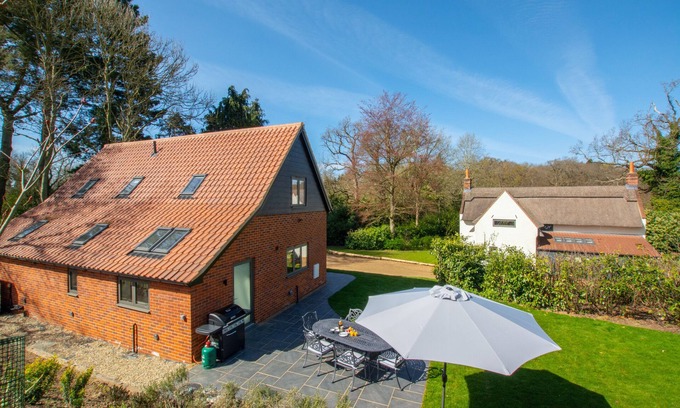 Irstead House | Peaty Cottage - Two Bedroom House, Sleeps 4