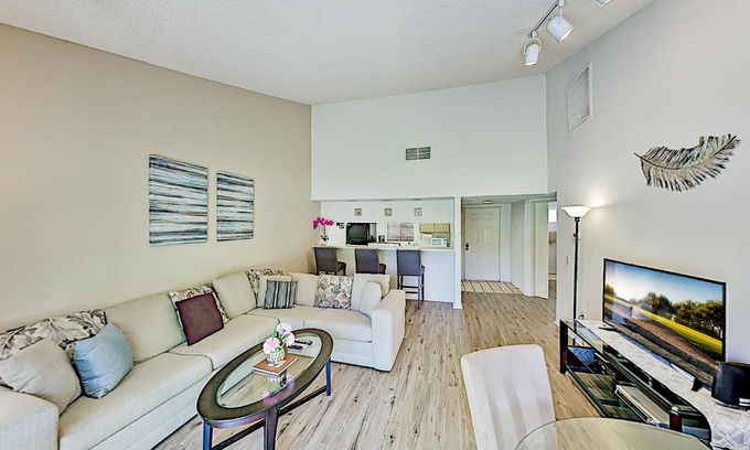 Palm Desert Apartment | Pebble Beach Haven Permit# STR2023-0219