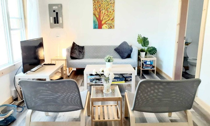 Milford Cottage | Pebbles Beach Resort - Eagle - 20 Guest Package (5 cottages)