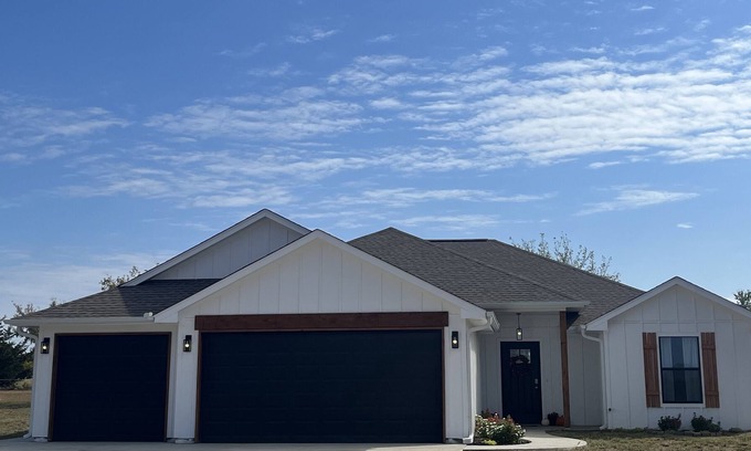Stillwater House | Pecan Hill