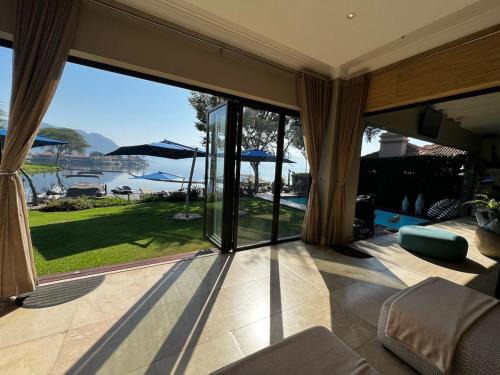 Hartbeespoort Villa | Pecanwood Exclusive Luxury Villa Hartbeesport Dam