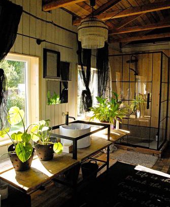 Igums House | Pelēkā Māja, forestside getaway house for cosy stays