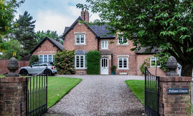 Eaton Mascott Bed & Breakfast | Pelham Grove