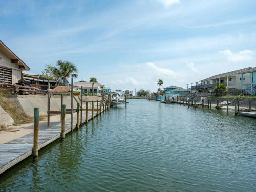 Palm Harbor House | Pelican Cove