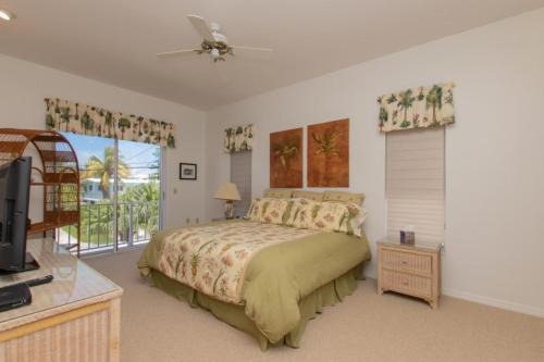 Islamorada House | Pelican Landing