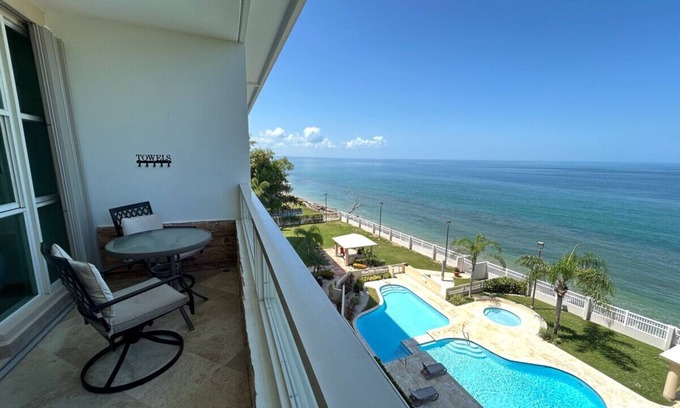 Stella Condo | Pelican Reef 507 Beachfront 2bdr apt