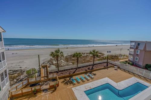 Myrtle Beach House | Pelican's Watch Cozy Oceanfront Unit 304