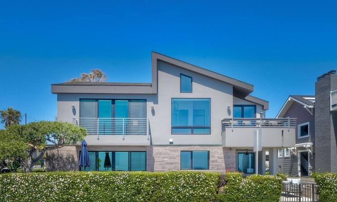 Carlsbad Apartment | Pelican Upper Level (2 bedroom/2 bath)