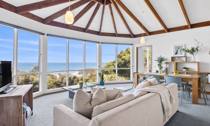 Fairhaven House | Pelican Views - Fairhaven