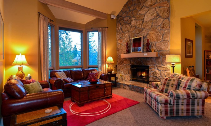 Warrior's Mark West House | Pemberley - Ski In/Out Luxurious 2 Master Suites + 2 bdrms/Nr. Pk 9