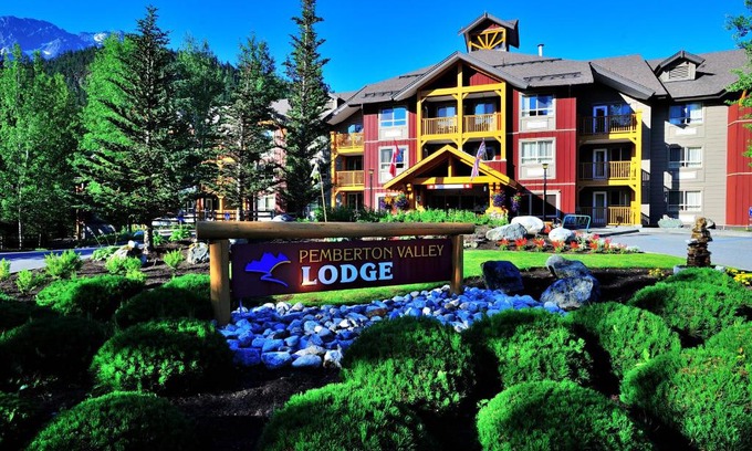 Pemberton Resort | Pemberton Valley Lodge
